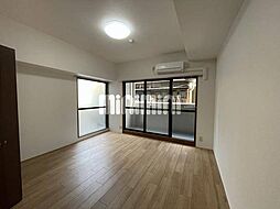 フォレスタ上条 2階1Kのリビング/ダイニング