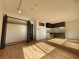 ソレアード穴橋 1階1SLDKのリビング/ダイニング