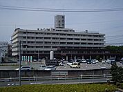 病院「徳洲会まで1700m」
