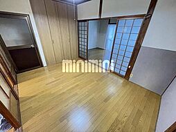 居間