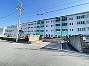 中学校「愛西市立佐織中学校まで497m」
