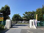 小学校「津島市立北小学校まで580m」
