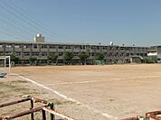 中学校「愛西市立佐屋中学校まで1332m」