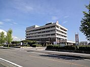 役所「津島市役所まで400m」