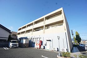 ビーハイヴ  ｜ 愛知県豊川市東曙町（賃貸マンション2LDK・3階・58.66㎡） その1