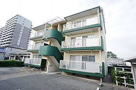 ファミールふじい  ｜ 愛知県豊川市諏訪２丁目（賃貸マンション1LDK・3階・49.34㎡） その1