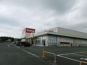ドラッグストア 「Ｖ・ｄｒｕｇ新城店まで2800m」