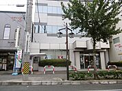 銀行「豊川信用金庫まで280m」