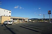 コンビニ「セブンイレブン豊川大橋町店まで600m」