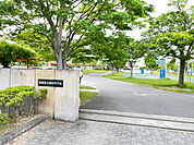 中学校「安城市立明祥中学校まで2372m」