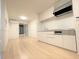 メゾン　ソレイユ 102 1階1LDKのリビング/ダイニング