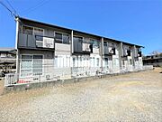落ち着いた雰囲気の住環境にある物件です！