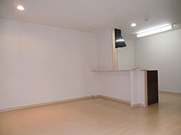 Habitation・Sinwa 2階1LDKのリビング/ダイニング