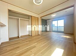 居間