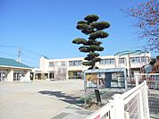 幼稚園、保育園「南部保育園まで640m」