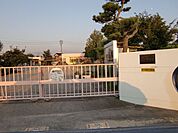 幼稚園、保育園「市立新田保育園まで490m」