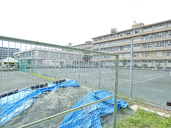 画像12:中学校「稲沢市立稲沢中学校まで673m」