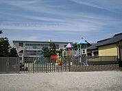 幼稚園、保育園「小正保育園まで500m」