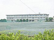 中学校「稲沢市立稲沢西中学校まで1193m」