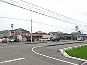 コンビニ「セブンイレブンまで270m」
