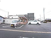 コンビニ「セブンイレブンまで590m」