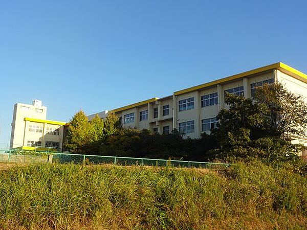 画像25:小学校「知多市立旭南小学校まで848m」