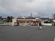 コンビニ「セブンイレブンまで620m」