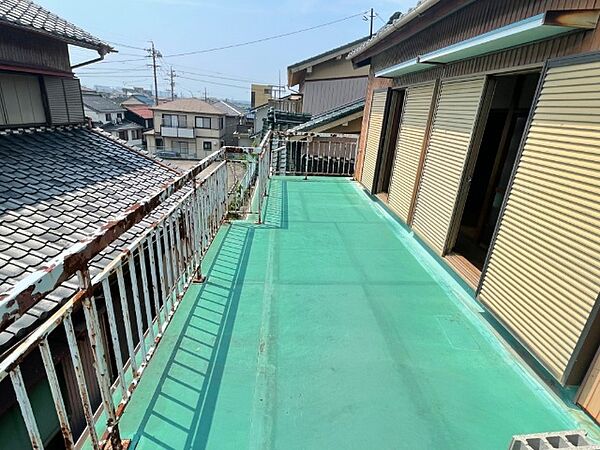 バルコニー