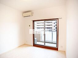 ラフィネ多屋III 2階1Kのリビング/ダイニング