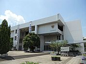 役所「知多市役所まで2413m」