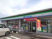 コンビニ「ファミリーマート岩倉八剱町店まで347m」