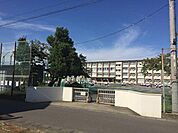 中学校「一宮市立千秋中学校まで1192m」