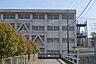 周辺：中学校「豊明市立栄中学校まで1040m」