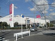 スーパー「イオンまで1700m」