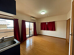 フェアリーハート 2階1LDKのリビング/ダイニング