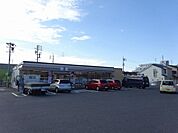 コンビニ「セブンイレブンまで310m」