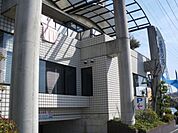 病院「三好ヶ丘クリニックまで980m」