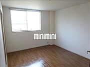 洋間が2部屋あってオススメです