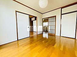 居間