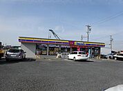 コンビニ「ミニストップまで980m」
