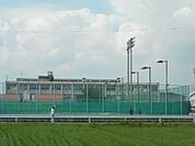 中学校「市立白木中学校まで1600m」