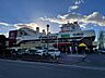 周辺：スーパー「ヨシヅヤ師勝店まで750m」