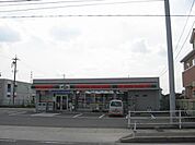 コンビニ「サンクスまで840m」