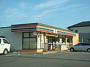 コンビニ「セブンイレブンまで770m」