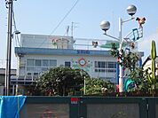 幼稚園、保育園「るり保育園まで459m」