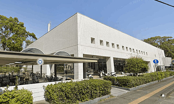 画像25:図書館「静岡市立中央図書館まで1283m」