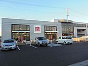 複合モール「ユニクロ静岡SBS通り店まで349m」