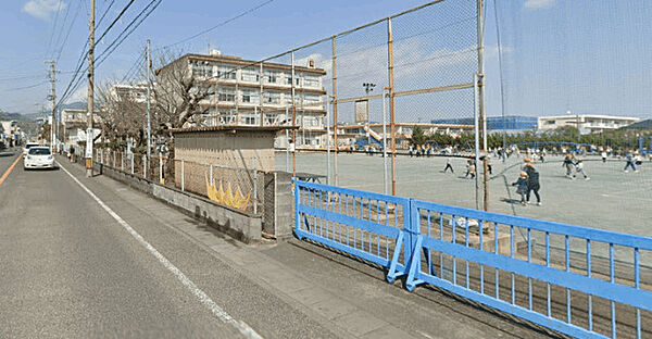 画像22:小学校「静岡市立安東小学校まで650m」