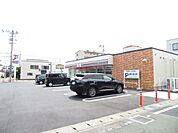 コンビニ「セブンイレブンまで1200m」