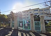 小学校「浜松市立篠原小学校まで392m」